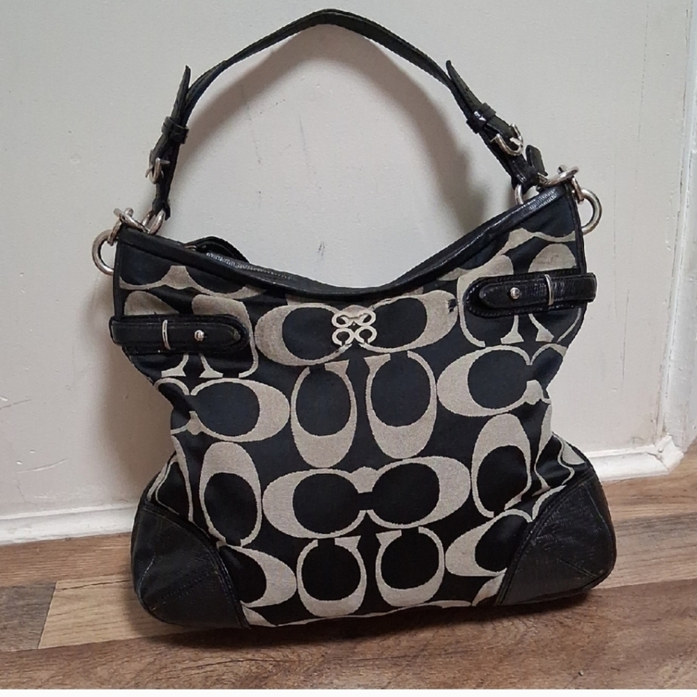 100% Authentic Coach Colette Signature Sateen Hobo Preloved